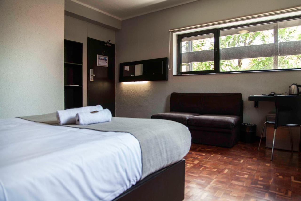 Inani Hotel Morning Star Pretoria Luaran gambar