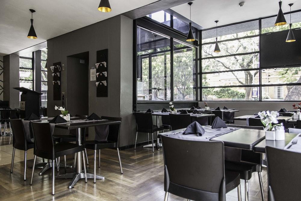 Inani Hotel Morning Star Pretoria Luaran gambar