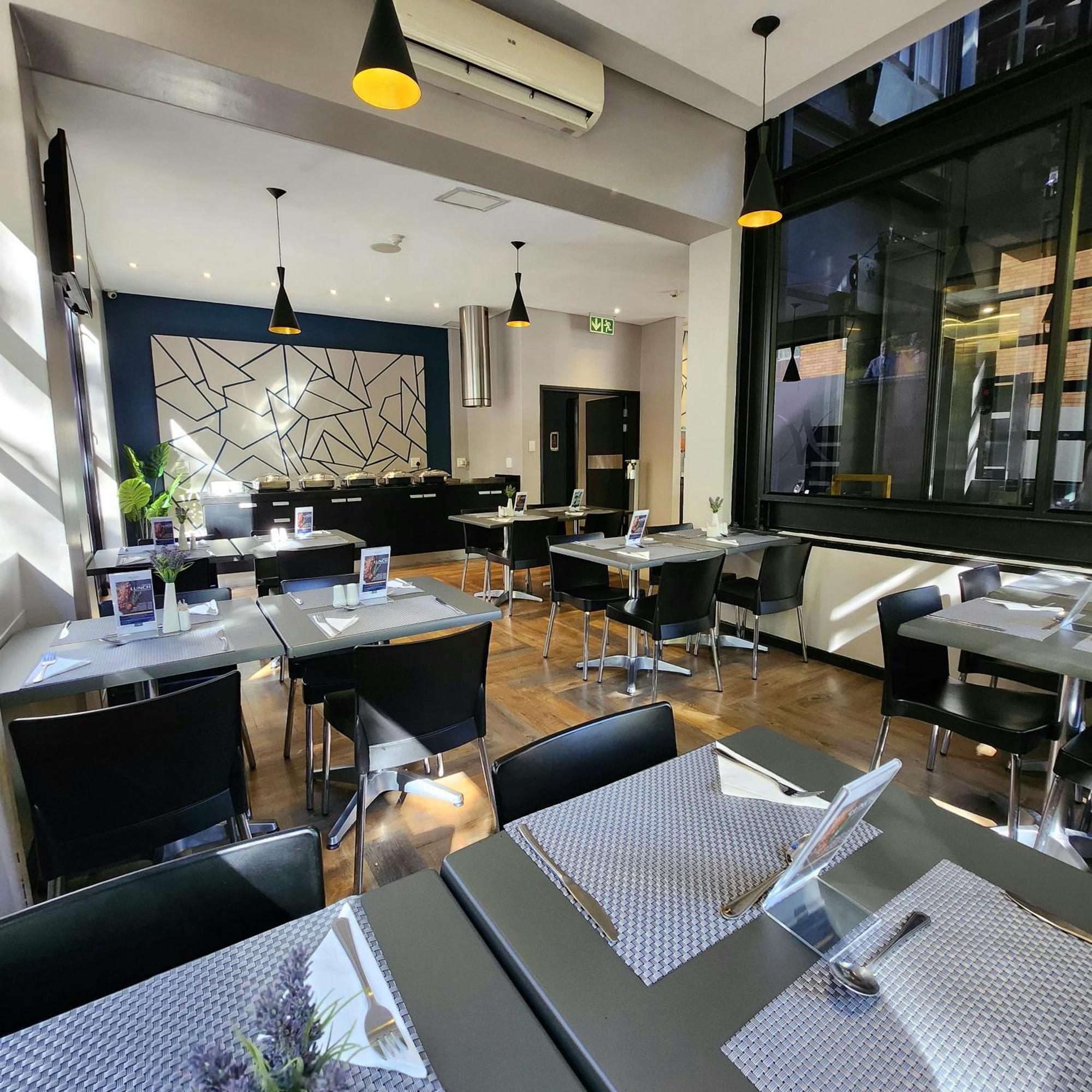 Inani Hotel Morning Star Pretoria Luaran gambar